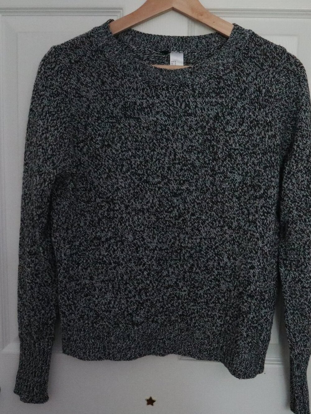 H&M Divided Knit Sweater | Grey and Black Crew Neck Pull Over Sweater